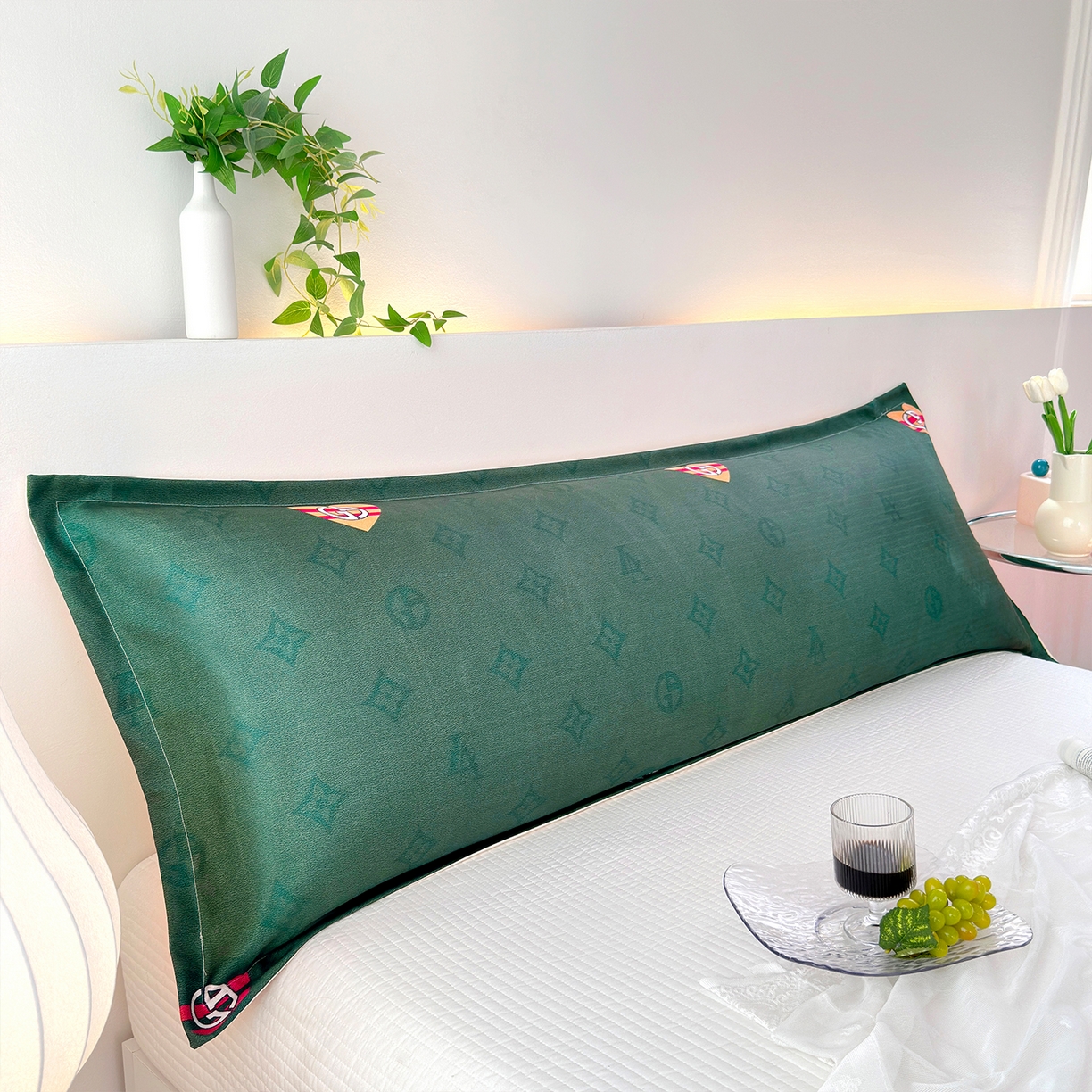 91家纺网 家纺一手货源 找家纺 乐居家纺 2025新款凉感高密冰丝双人印花枕套+内芯 米妮兔-绿