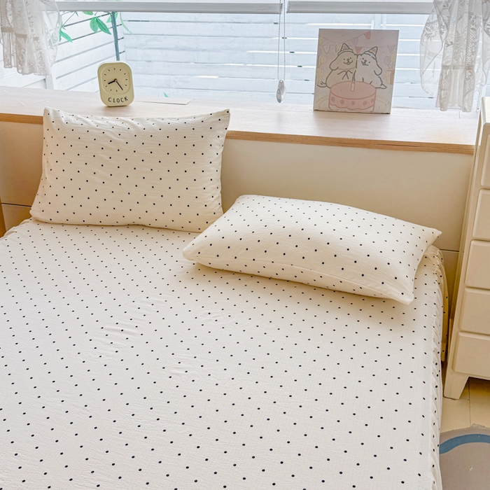 91家纺网 家纺一手货源 找家纺 莎臣豹 2025新款A类云感木棉皱皱纱双层纱床裙可配二三件套 波点风-米