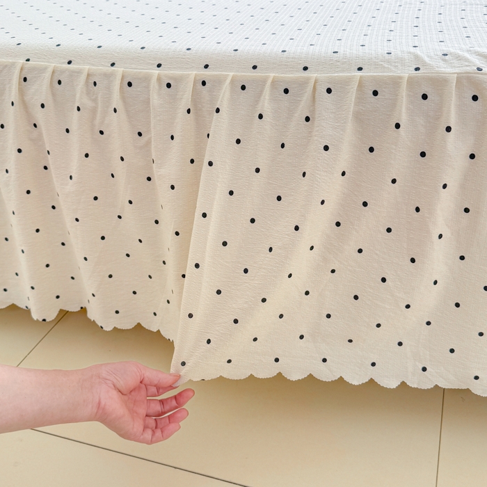 91家纺网 家纺一手货源 找家纺 莎臣豹 2025新款A类云感木棉皱皱纱双层纱床裙可配二三件套 波点风-米