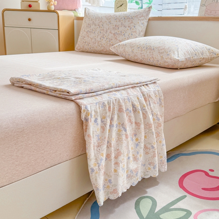 91家纺网 家纺一手货源 找家纺 莎臣豹 2025新款A类云感木棉皱皱纱双层纱床裙可配二三件套 晨露园