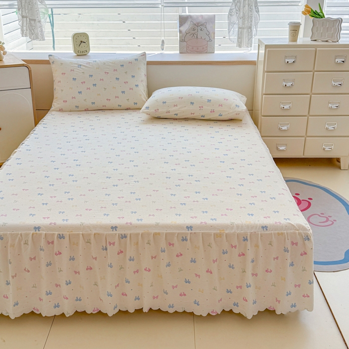 91家纺网 家纺一手货源 找家纺 莎臣豹 2025新款A类云感木棉皱皱纱双层纱床裙可配二三件套 蝶恋捕梦