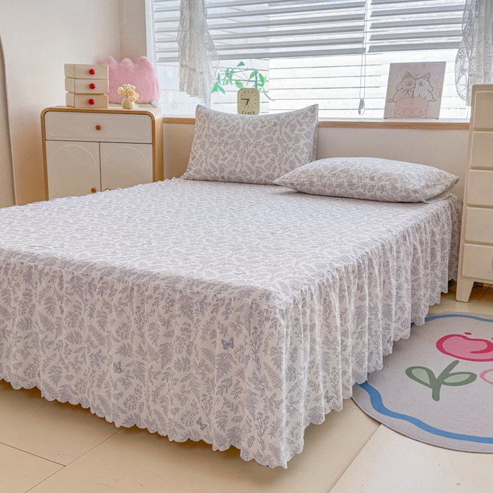 91家纺网 家纺一手货源 找家纺 莎臣豹 2025新款A类云感木棉皱皱纱双层纱床裙可配二三件套 蝶影清韵