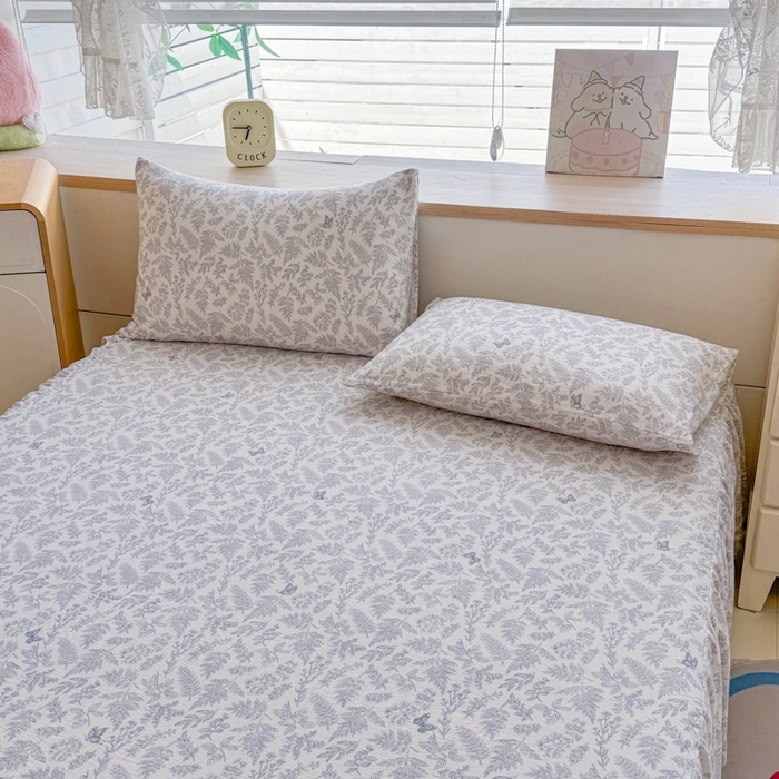 91家纺网 家纺一手货源 找家纺 莎臣豹 2025新款A类云感木棉皱皱纱双层纱床裙可配二三件套 蝶影清韵