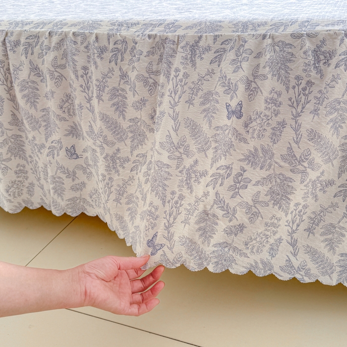 91家纺网 家纺一手货源 找家纺 莎臣豹 2025新款A类云感木棉皱皱纱双层纱床裙可配二三件套 蝶影清韵