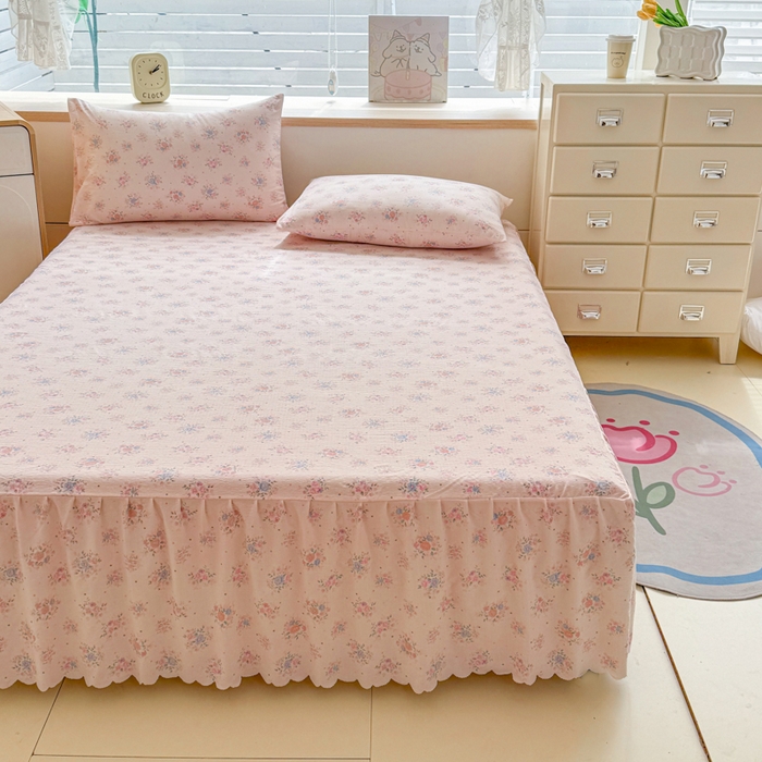 91家纺网 家纺一手货源 找家纺 莎臣豹 2025新款A类云感木棉皱皱纱双层纱床裙可配二三件套 粉黛花园