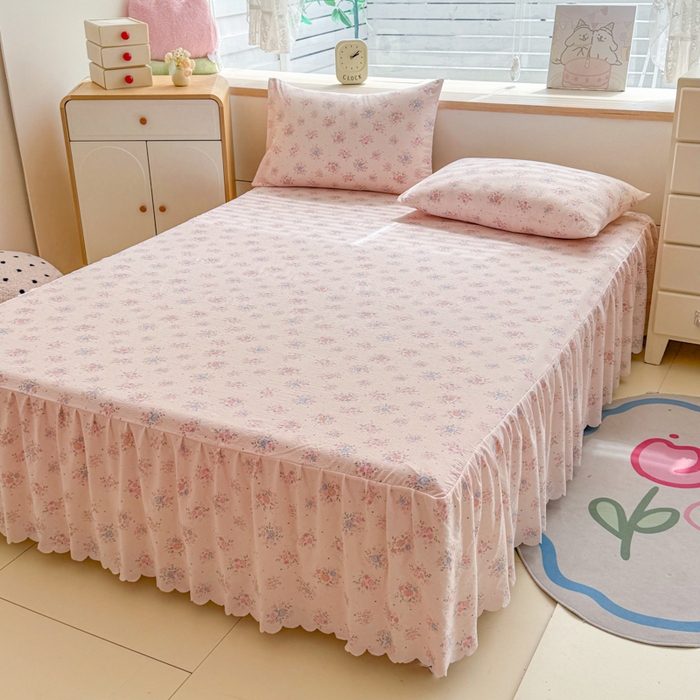 91家纺网 家纺一手货源 找家纺 莎臣豹 2025新款A类云感木棉皱皱纱双层纱床裙可配二三件套 粉黛花园