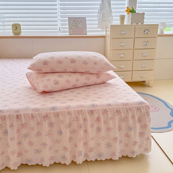 91家纺网 家纺一手货源 找家纺 莎臣豹 2025新款A类云感木棉皱皱纱双层纱床裙可配二三件套 粉黛花园