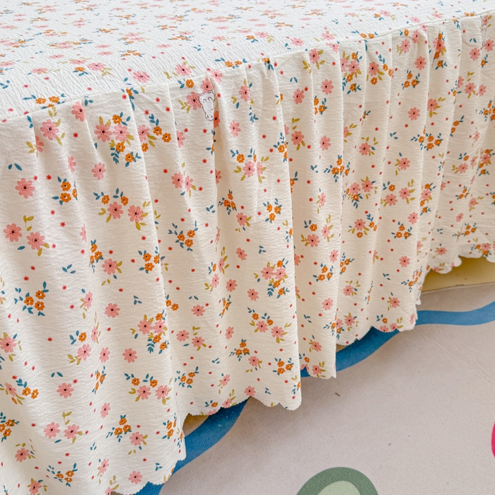 91家纺网 家纺一手货源 找家纺 莎臣豹 2025新款A类云感木棉皱皱纱双层纱床裙可配二三件套 粉桔花园