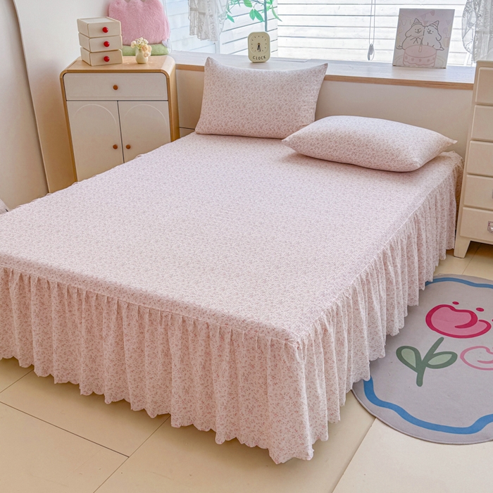 91家纺网 家纺一手货源 找家纺 莎臣豹 2025新款A类云感木棉皱皱纱双层纱床裙可配二三件套 粉雾花语