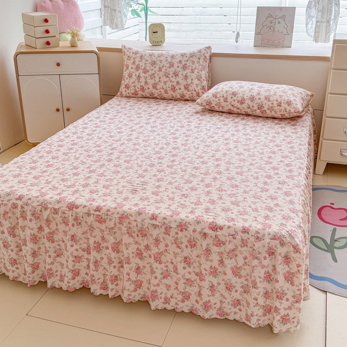 91家纺网 家纺一手货源 找家纺 莎臣豹 2025新款A类云感木棉皱皱纱双层纱床裙可配二三件套 花影织梦