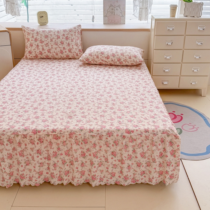 91家纺网 家纺一手货源 找家纺 莎臣豹 2025新款A类云感木棉皱皱纱双层纱床裙可配二三件套 花影织梦