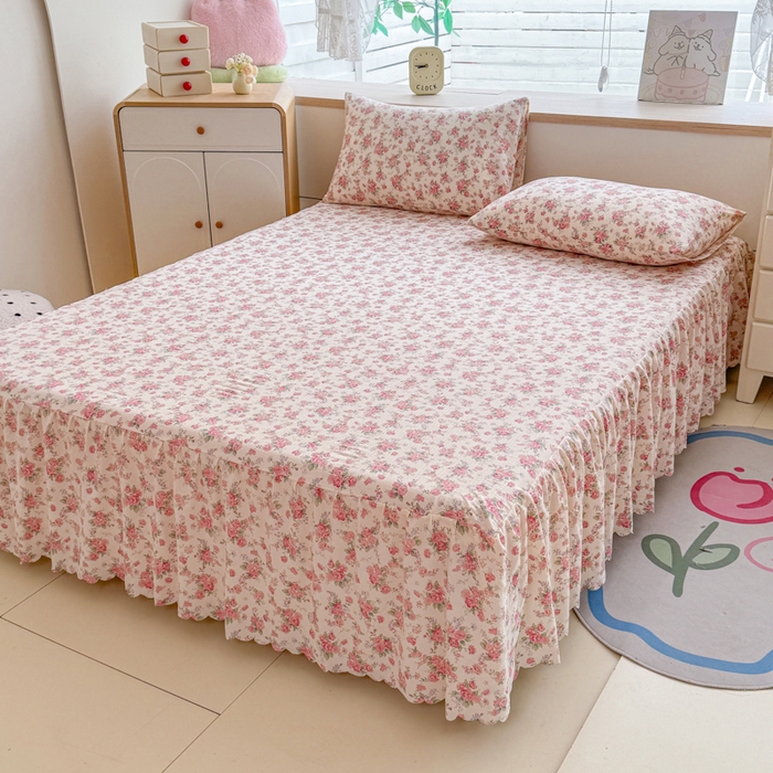 91家纺网 家纺一手货源 找家纺 莎臣豹 2025新款A类云感木棉皱皱纱双层纱床裙可配二三件套 花影织梦