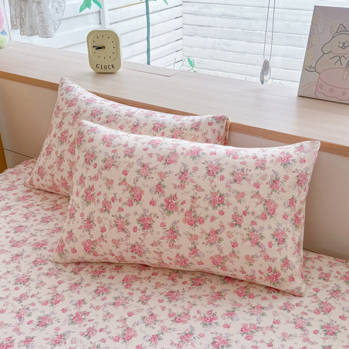 91家纺网 家纺一手货源 找家纺 莎臣豹 2025新款A类云感木棉皱皱纱双层纱床裙可配二三件套 花影织梦