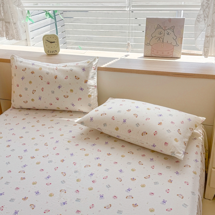 91家纺网 家纺一手货源 找家纺 莎臣豹 2025新款A类云感木棉皱皱纱双层纱床裙可配二三件套 萌宠乐园