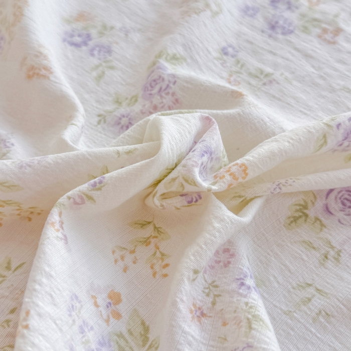 91家纺网 家纺一手货源 找家纺 莎臣豹 2025新款A类云感木棉皱皱纱双层纱床裙可配二三件套 蜜露纱紫