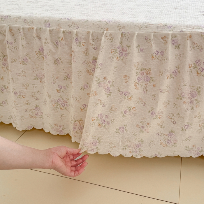 91家纺网 家纺一手货源 找家纺 莎臣豹 2025新款A类云感木棉皱皱纱双层纱床裙可配二三件套 蜜露纱紫