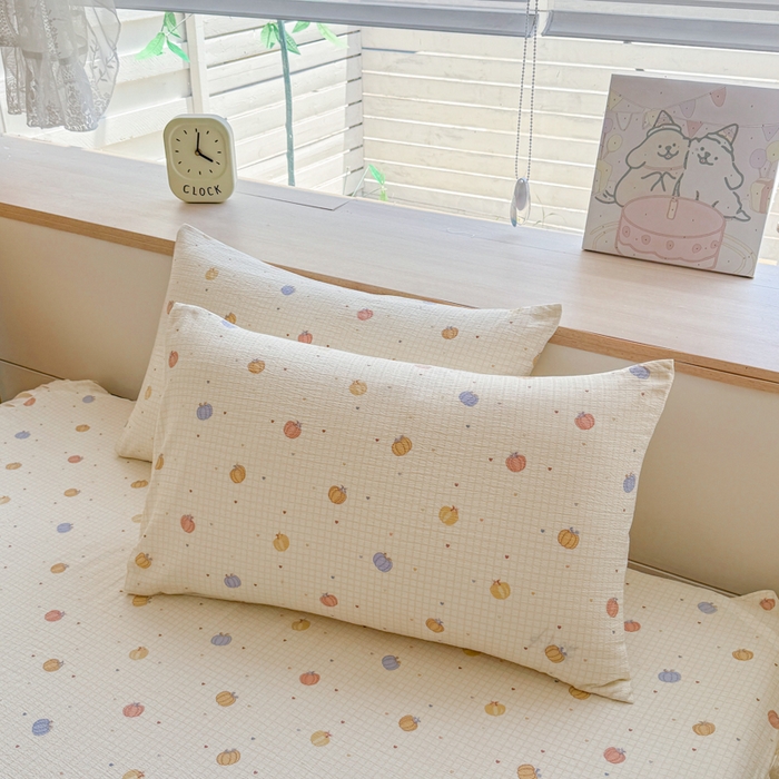 91家纺网 家纺一手货源 找家纺 莎臣豹 2025新款A类云感木棉皱皱纱双层纱床裙可配二三件套 南瓜物语