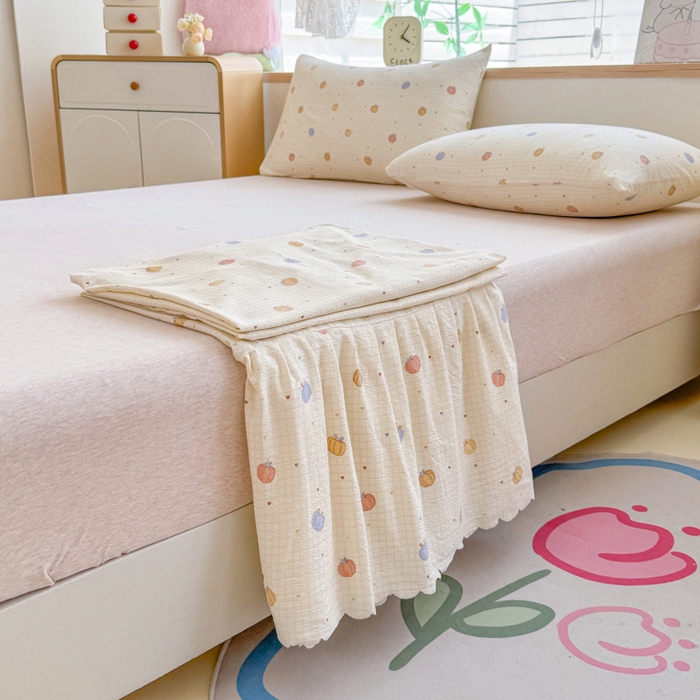 91家纺网 家纺一手货源 找家纺 莎臣豹 2025新款A类云感木棉皱皱纱双层纱床裙可配二三件套 南瓜物语