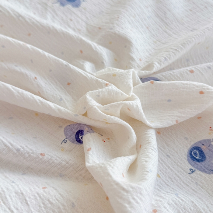 91家纺网 家纺一手货源 找家纺 莎臣豹 2025新款A类云感木棉皱皱纱双层纱床裙可配二三件套 趣萌小象