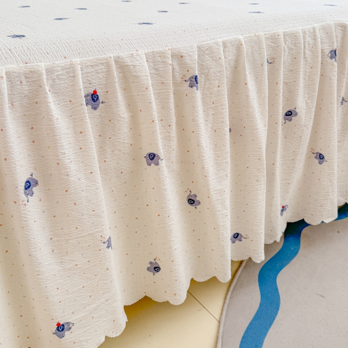 91家纺网 家纺一手货源 找家纺 莎臣豹 2025新款A类云感木棉皱皱纱双层纱床裙可配二三件套 趣萌小象