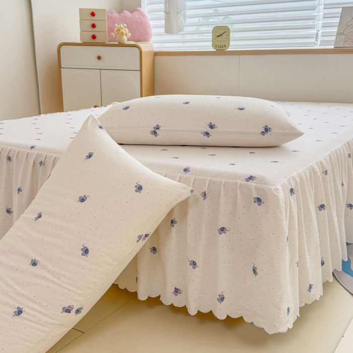 91家纺网 家纺一手货源 找家纺 莎臣豹 2025新款A类云感木棉皱皱纱双层纱床裙可配二三件套 趣萌小象