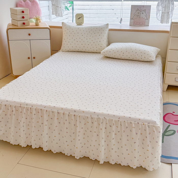 91家纺网 家纺一手货源 找家纺 莎臣豹 2025新款A类云感木棉皱皱纱双层纱床裙可配二三件套 樱桃蜜语