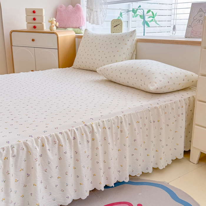 91家纺网 家纺一手货源 找家纺 莎臣豹 2025新款A类云感木棉皱皱纱双层纱床裙可配二三件套 樱桃蜜语