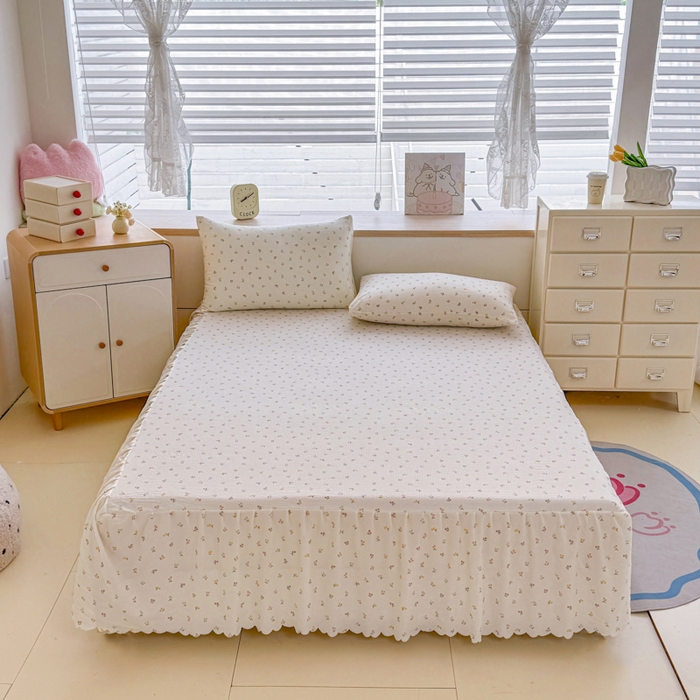 91家纺网 家纺一手货源 找家纺 莎臣豹 2025新款A类云感木棉皱皱纱双层纱床裙可配二三件套 樱桃蜜语