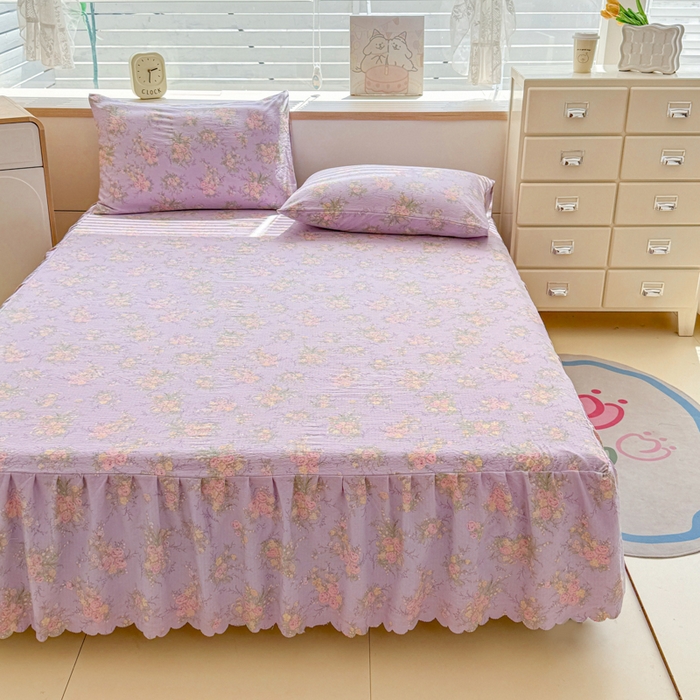 91家纺网 家纺一手货源 找家纺 莎臣豹 2025新款A类云感木棉皱皱纱双层纱床裙可配二三件套 紫裥垂蜜