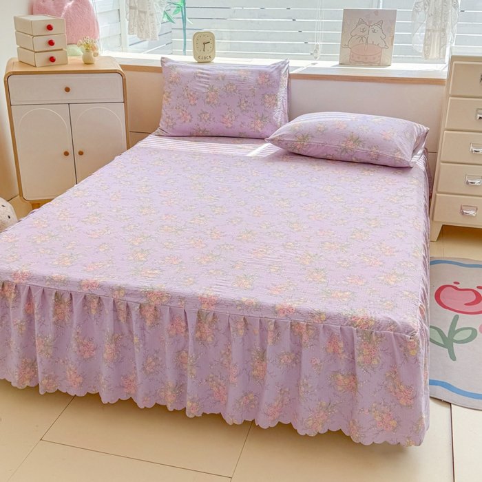 91家纺网 家纺一手货源 找家纺 莎臣豹 2025新款A类云感木棉皱皱纱双层纱床裙可配二三件套 紫裥垂蜜