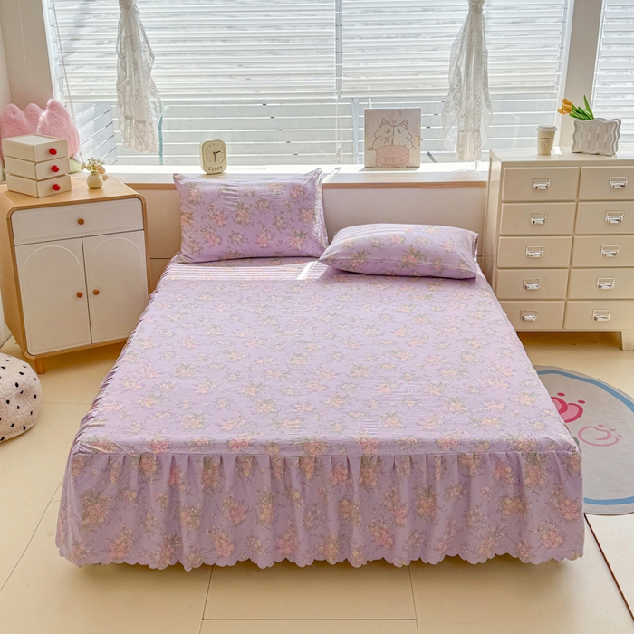 91家纺网 家纺一手货源 找家纺 莎臣豹 2025新款A类云感木棉皱皱纱双层纱床裙可配二三件套 紫裥垂蜜