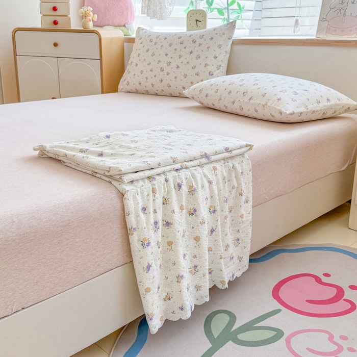 91家纺网 家纺一手货源 找家纺 莎臣豹 2025新款A类云感木棉皱皱纱双层纱床裙可配二三件套 紫韵晨光