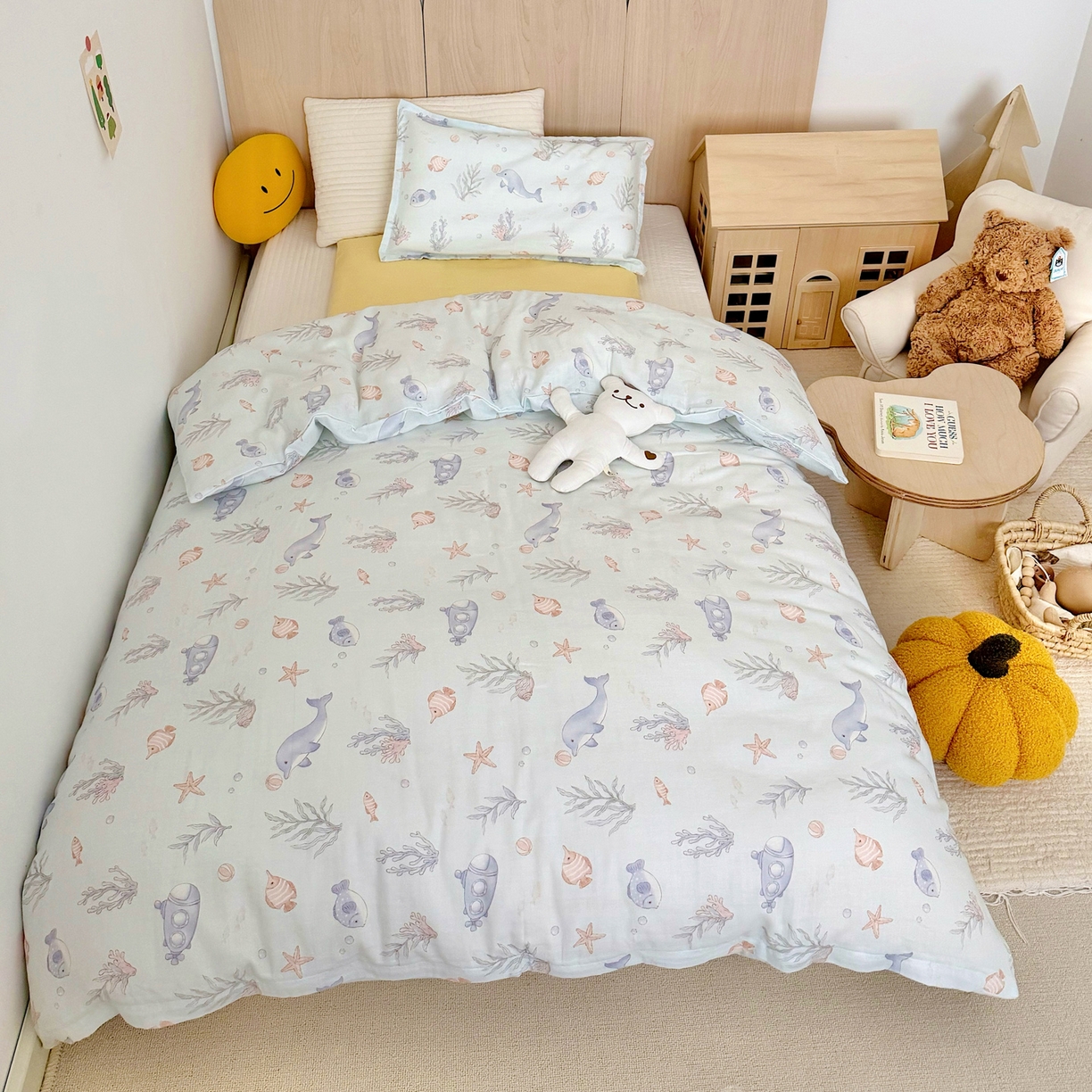 91家纺网 家纺一手货源 找家纺 2025新款全棉26℃有氧双层纱幼儿园多件套 海底世界