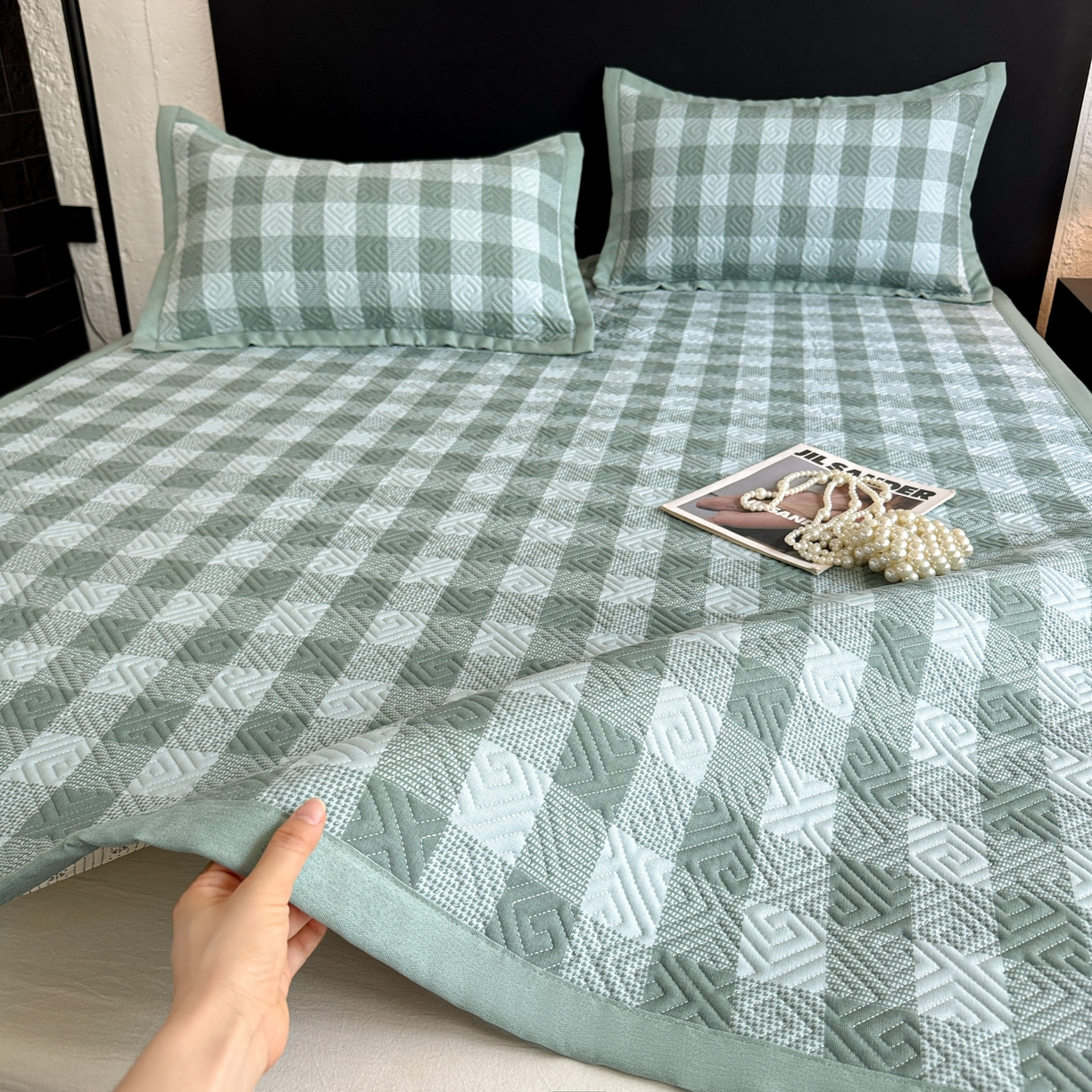 91家纺网 家纺一手货源 找家纺 （总）简宜家居（朝初家纺） 2025春夏新款全棉纯棉老粗布床单绗缝凉席席子 床褥 薄垫子 一席多用