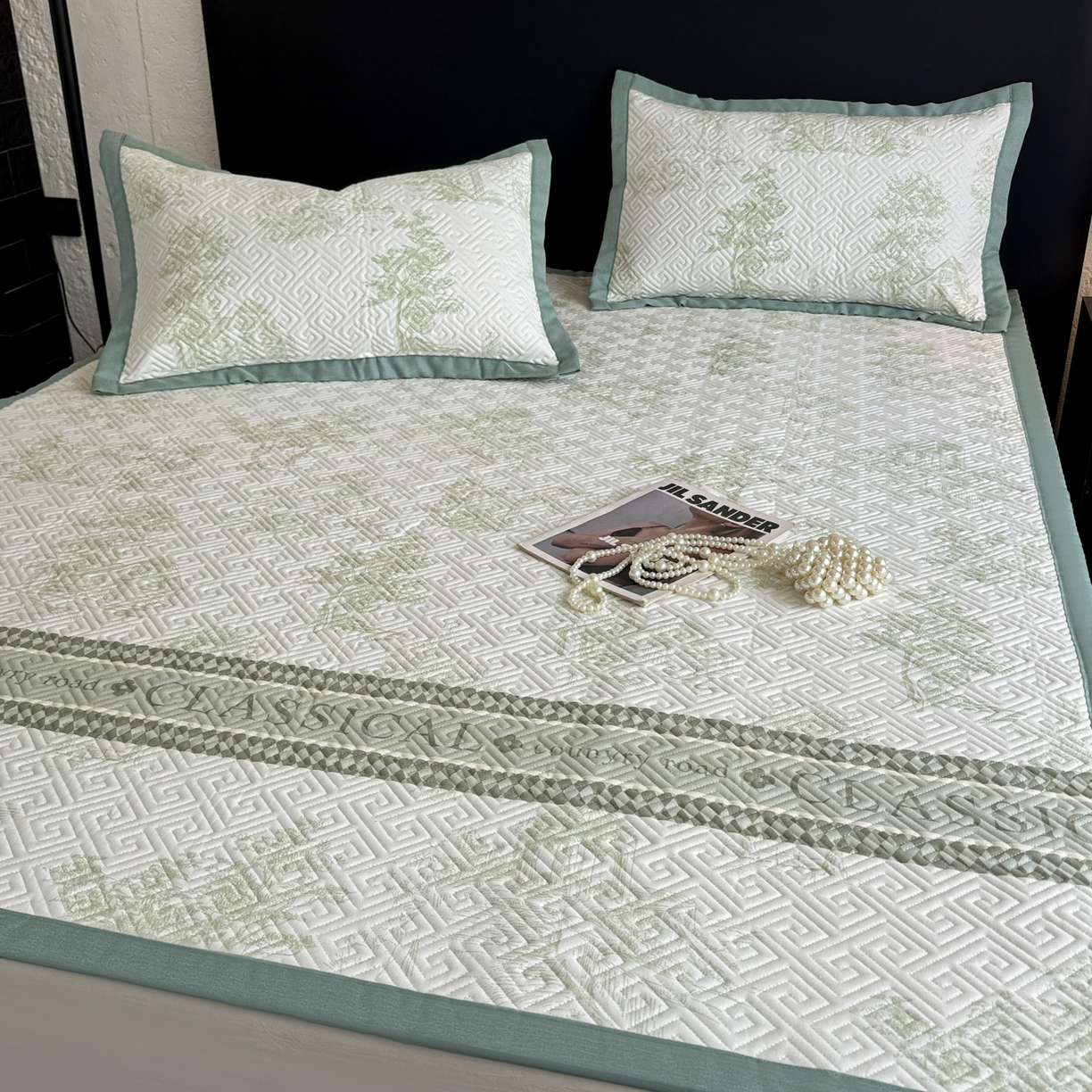 91家纺网 家纺一手货源 找家纺 简宜家居（朝初家纺） 2025春夏新款全棉纯棉老粗布床单绗缝凉席席子 床褥 薄垫子 一席多用民俗-绿