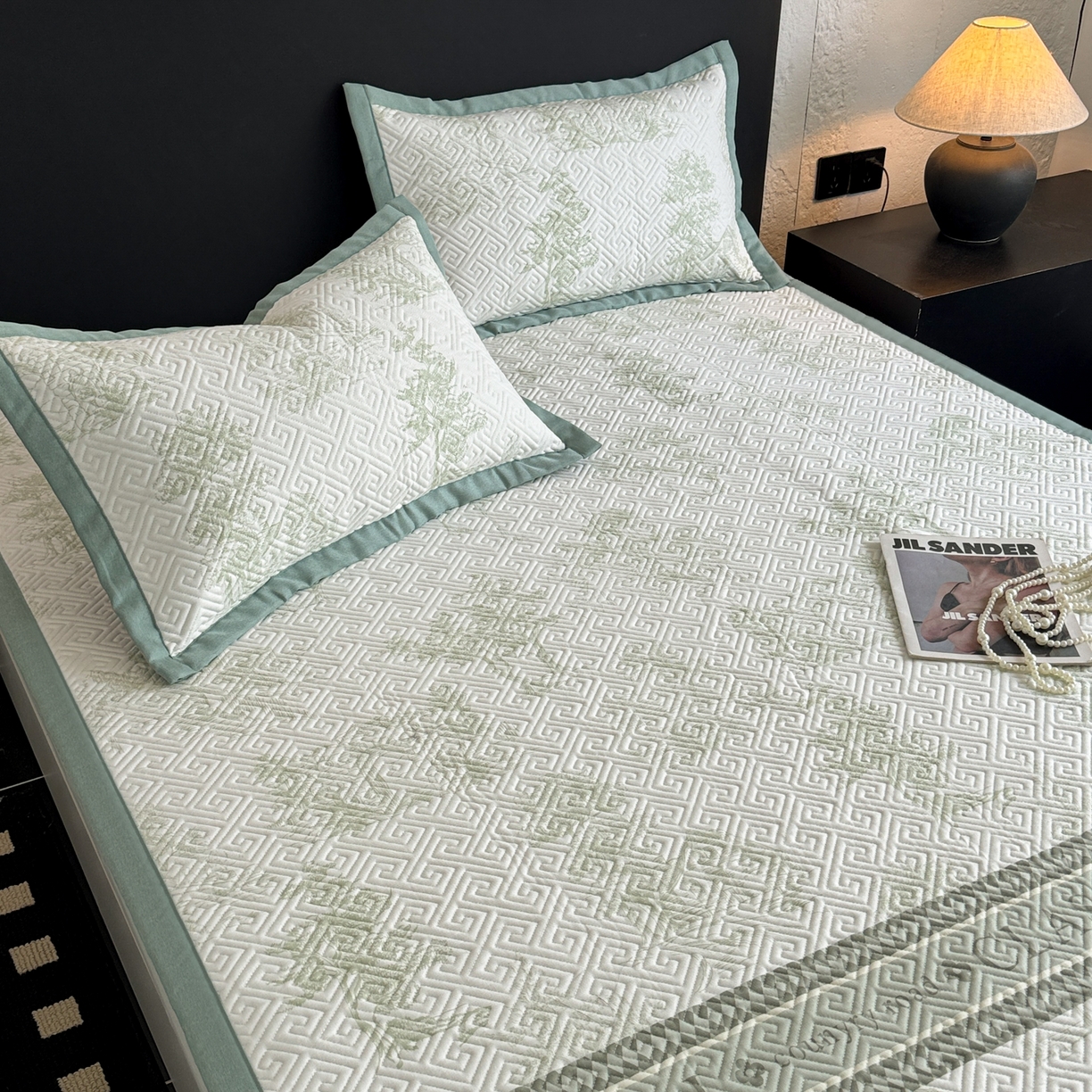 91家纺网 家纺一手货源 找家纺 简宜家居（朝初家纺） 2025春夏新款全棉纯棉老粗布床单绗缝凉席席子 床褥 薄垫子 一席多用民俗-绿