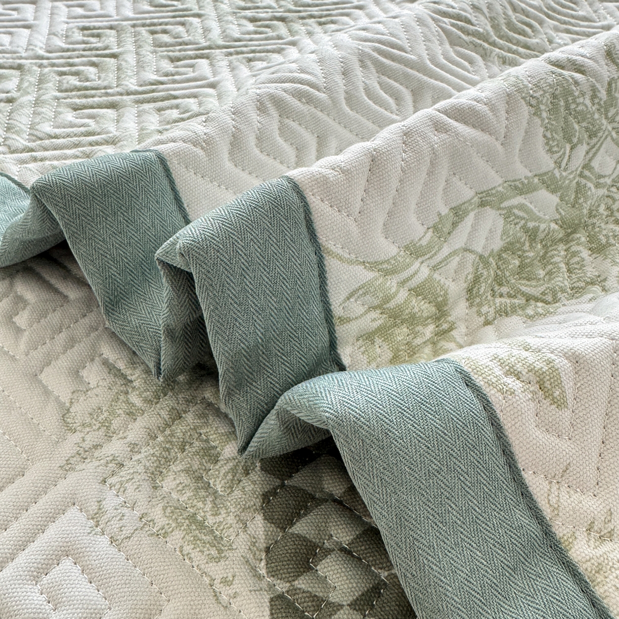 91家纺网 家纺一手货源 找家纺 简宜家居（朝初家纺） 2025春夏新款全棉纯棉老粗布床单绗缝凉席席子 床褥 薄垫子 一席多用民俗-绿