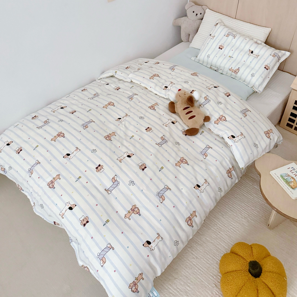 91家纺网 家纺一手货源 找家纺 2025新款全棉26℃有氧双层纱幼儿园多件套 腊肠犬