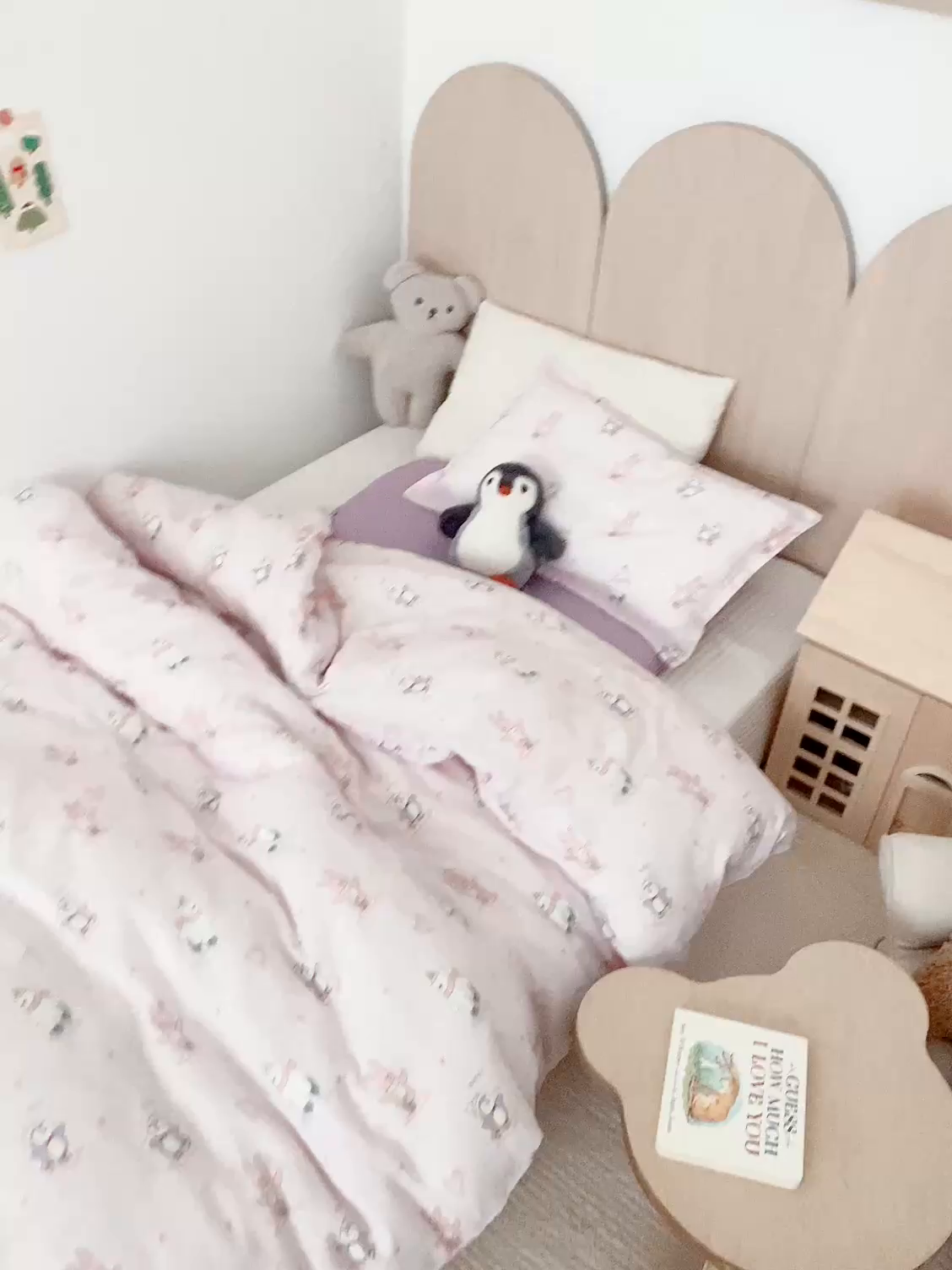 91家纺网 家纺一手货源 找家纺 2025新款全棉26℃有氧双层纱幼儿园多件套 快乐溜冰