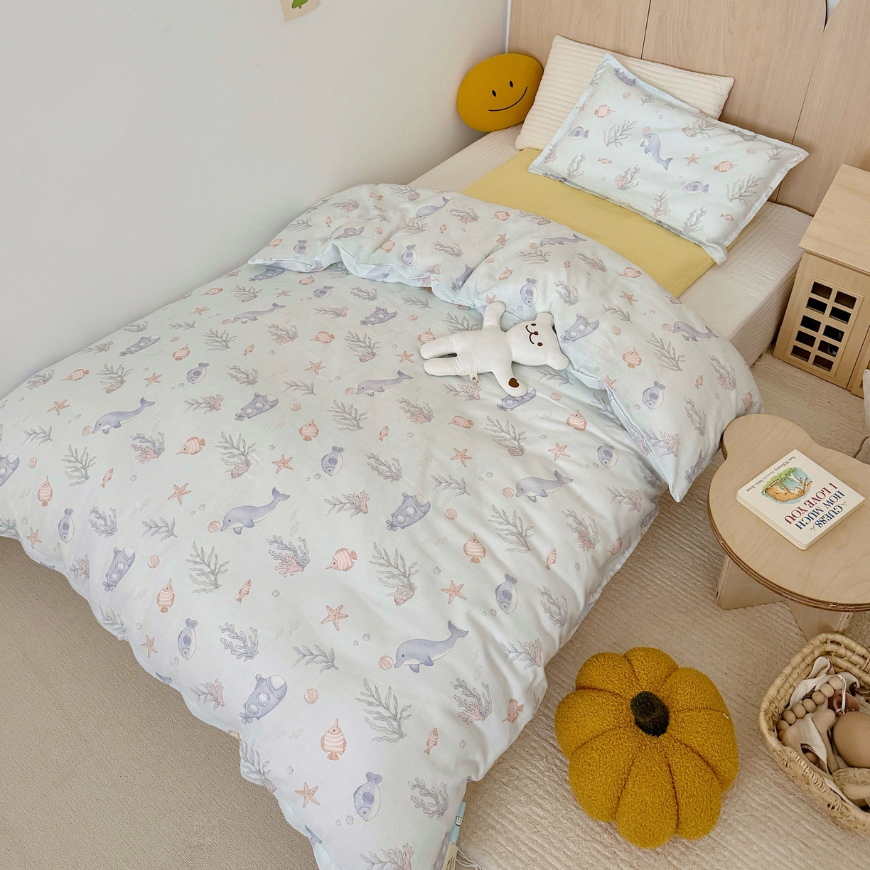 91家纺网 家纺一手货源 找家纺 2025新款全棉26℃有氧双层纱幼儿园多件套 海底世界