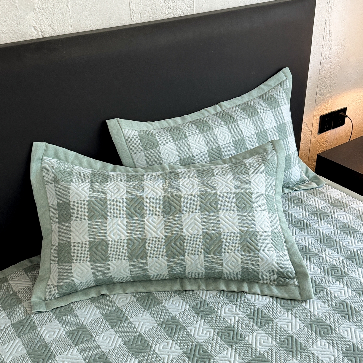 91家纺网 家纺一手货源 找家纺 简宜家居（朝初家纺） 2025春夏新款全棉纯棉老粗布床单绗缝凉席席子 床褥 薄垫子 一席多用夏日青缇