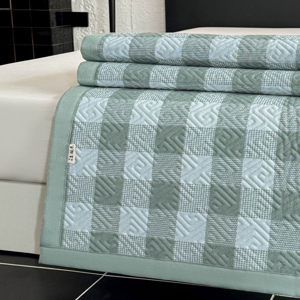 91家纺网 家纺一手货源 找家纺 简宜家居（朝初家纺） 2025春夏新款全棉纯棉老粗布床单绗缝凉席席子 床褥 薄垫子 一席多用夏日青缇