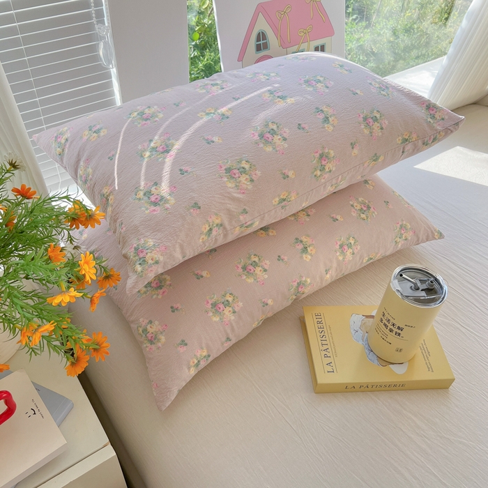 91家纺网 家纺一手货源 找家纺 韩巢家纺 2025新款云感提花双层纱枕套头套枕芯套 奶油味的暗恋