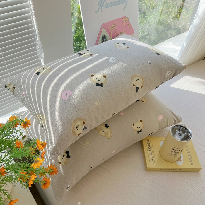 91家纺网 家纺一手货源 找家纺 韩巢家纺 2025新款云感提花双层纱枕套头套枕芯套 奇妙小熊