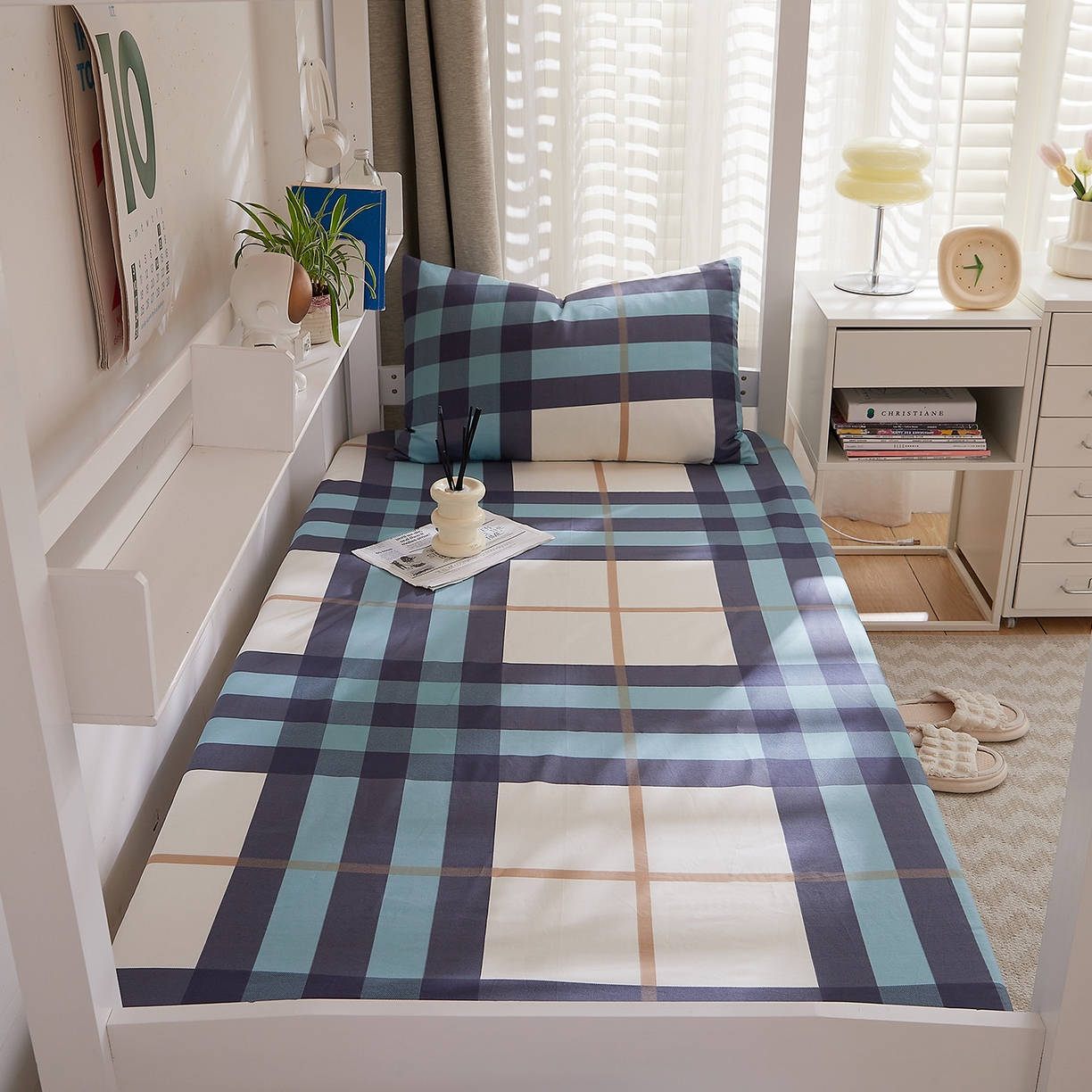 91家纺网 家纺一手货源 找家纺 DoDo 兜兜 2025新款全棉纯棉小清新卡通条格学生宿舍系列单品床笠 畅想未来A版