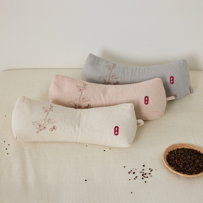 91家纺网 家纺一手货源 找家纺 （总）昕科 2025新款棉麻三角荞麦枕枕芯-棉麻三角枕头草本荞麦壳牵引颈椎枕芯