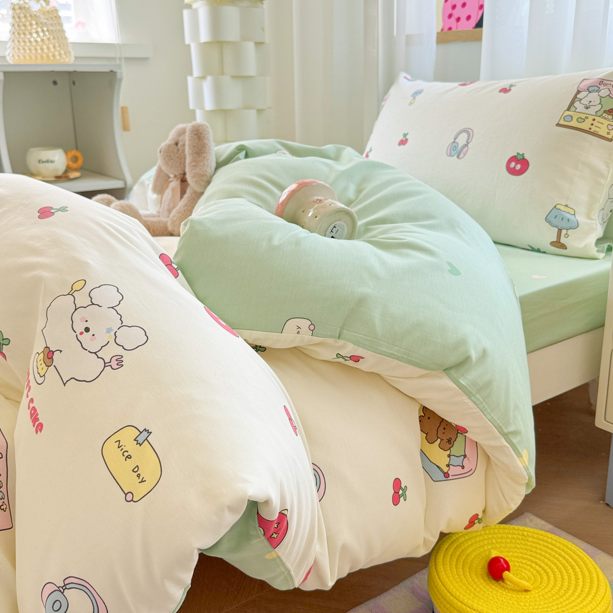 91家纺网 家纺一手货源 找家纺 慕尚家纺 2025新款13070全棉学生季全棉学生床三件套 草莓小樱桃