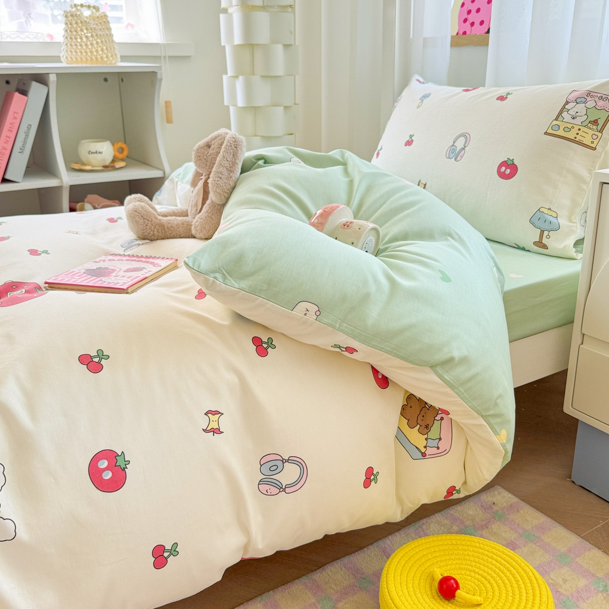91家纺网 家纺一手货源 找家纺 慕尚家纺 2025新款13070全棉学生季全棉学生床三件套 草莓小樱桃