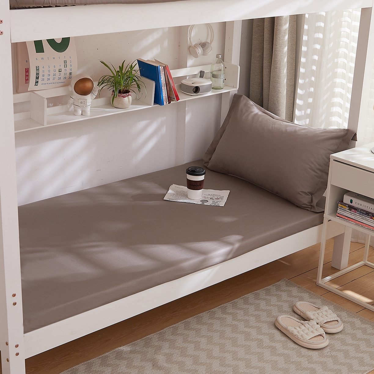 91家纺网 家纺一手货源 找家纺 DoDo 兜兜 2025新款全棉纯棉小清新卡通条格学生宿舍系列单品床笠 高级灰