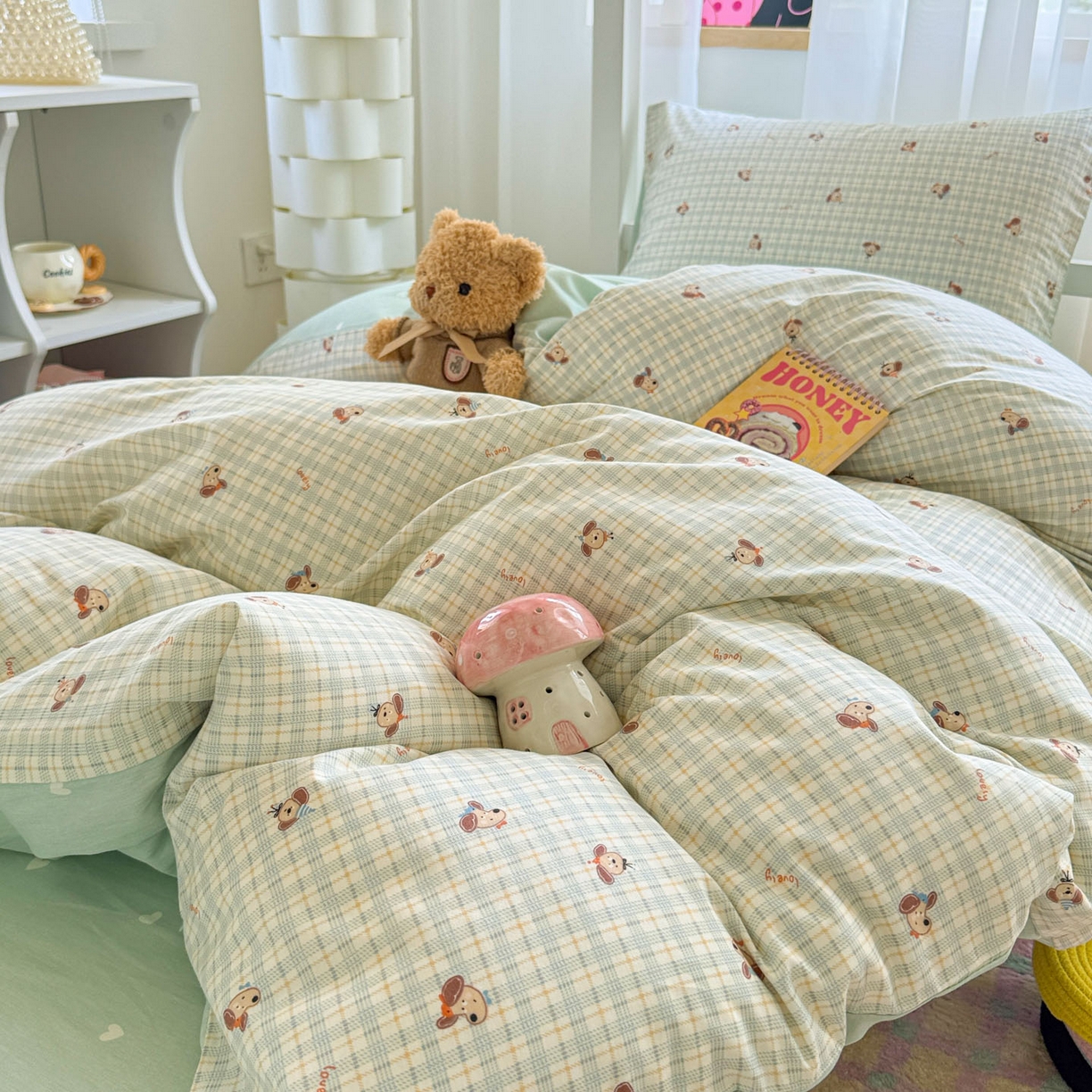 91家纺网 家纺一手货源 找家纺 慕尚家纺 2025新款13070全棉学生季全棉学生床三件套 绿格狗狗